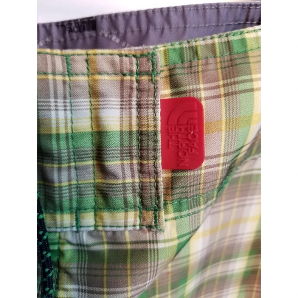 The north face swing Striped Shorts Men's Size 36 inseam 10 multicolor